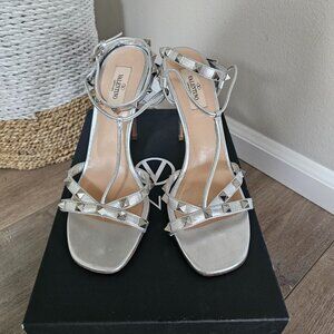 Valentino silver rockstud strappy stilettos NWB